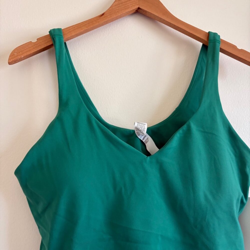 Lululemon Athletic Align Nulu Tank Top Cascade Green NWT Women’s Size 14 - Picture 3 of 8